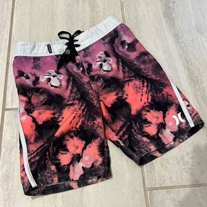 Hurley Size 7 board shorts